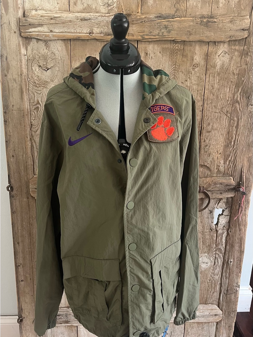 Nike Olive Green Hooded Field Jacket with Orange Tigers Patch. Never Worn! - Picture 3 of 8